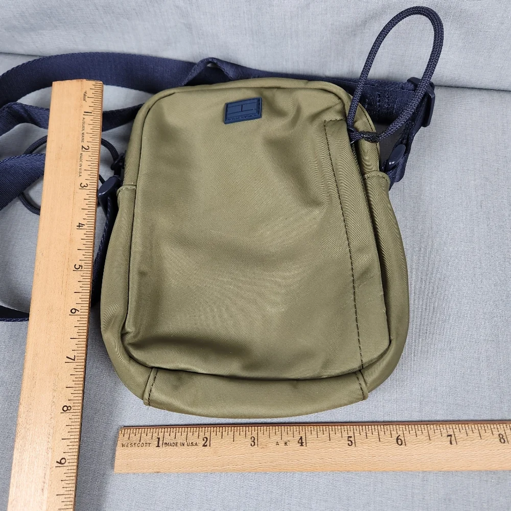 Tommy Hilfiger Crossbody Messenger Bag Mens Unisex Green Adjustable Strap